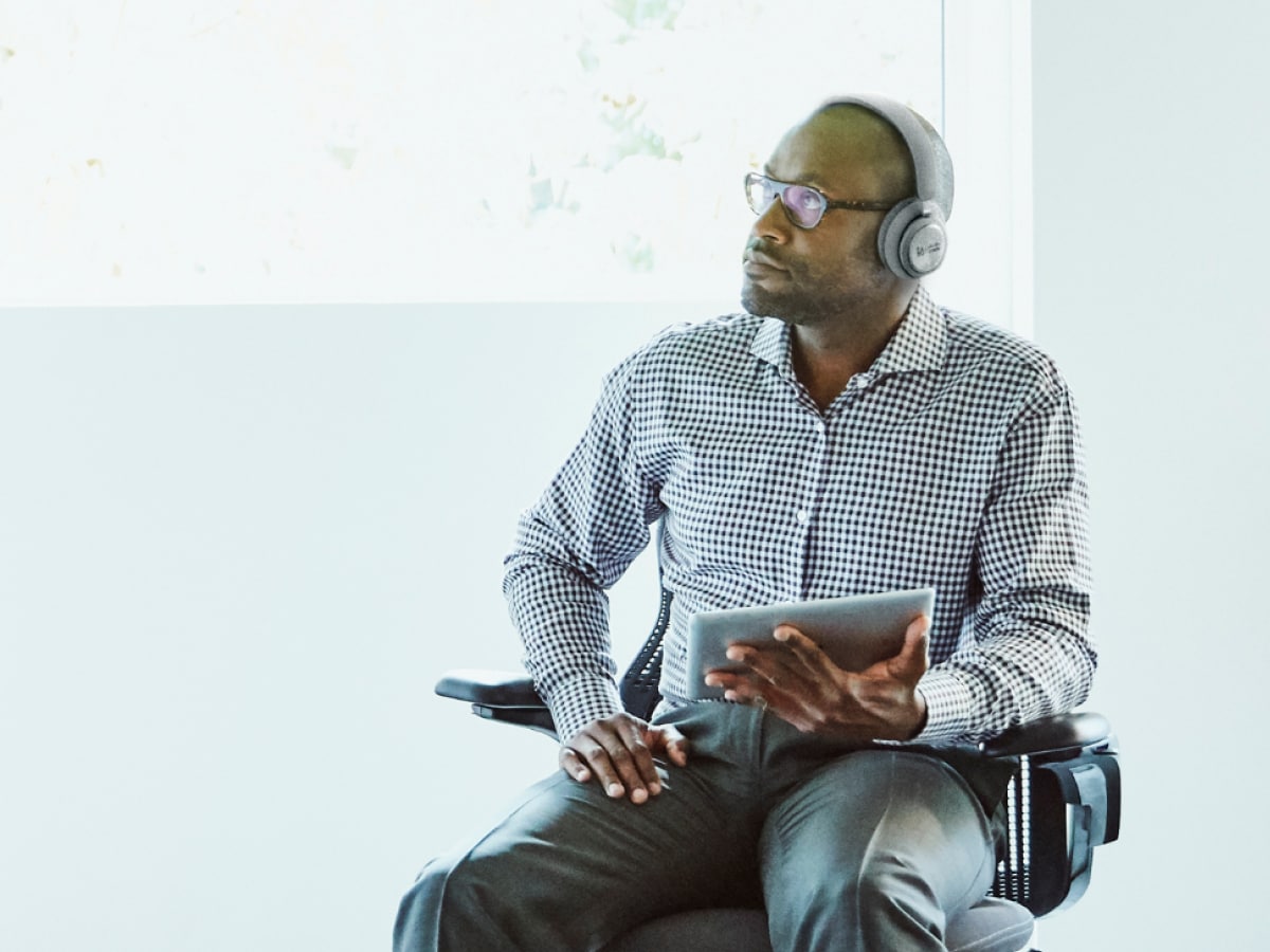 Hybrid worker using Webex Desk Pro and Cisco Headset 730